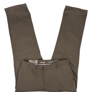 NEW Wrangler Riata Pants Tan 33x32 Chinos Relaxed Fit Stretch Flat Front NWT